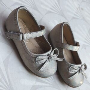 Merence little girl iridescent Mary Jane